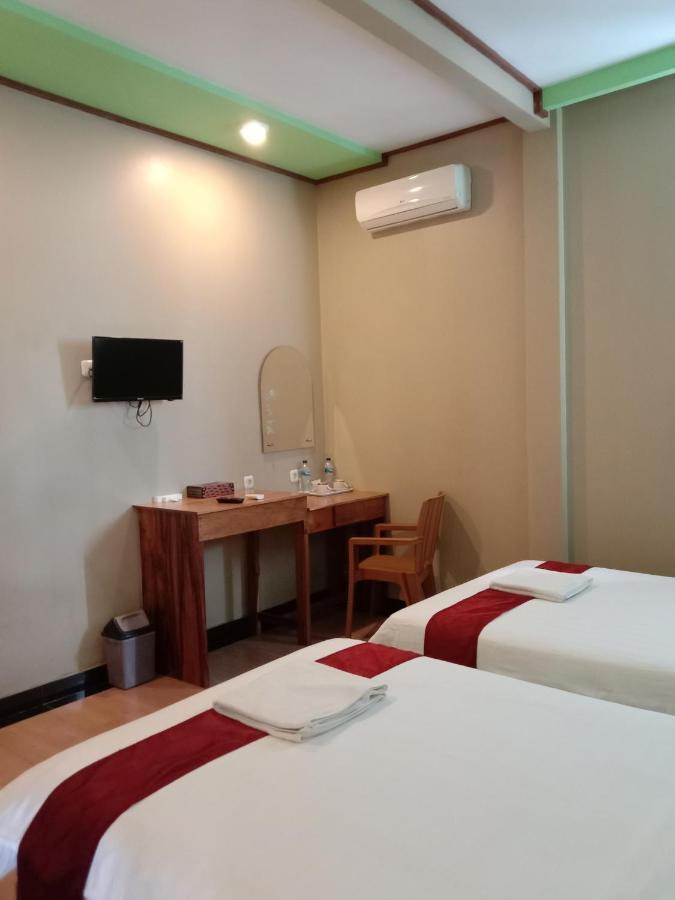 The New Orlinds Guest House Wonosari ภายนอก รูปภาพ
