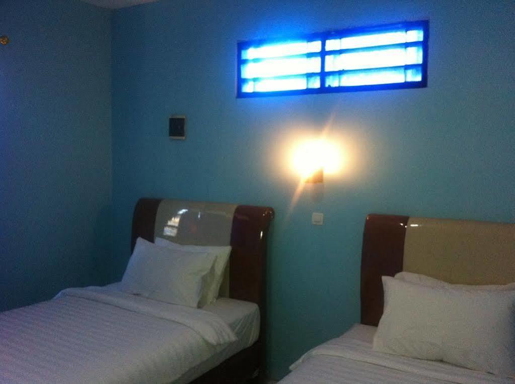 The New Orlinds Guest House Wonosari ภายนอก รูปภาพ