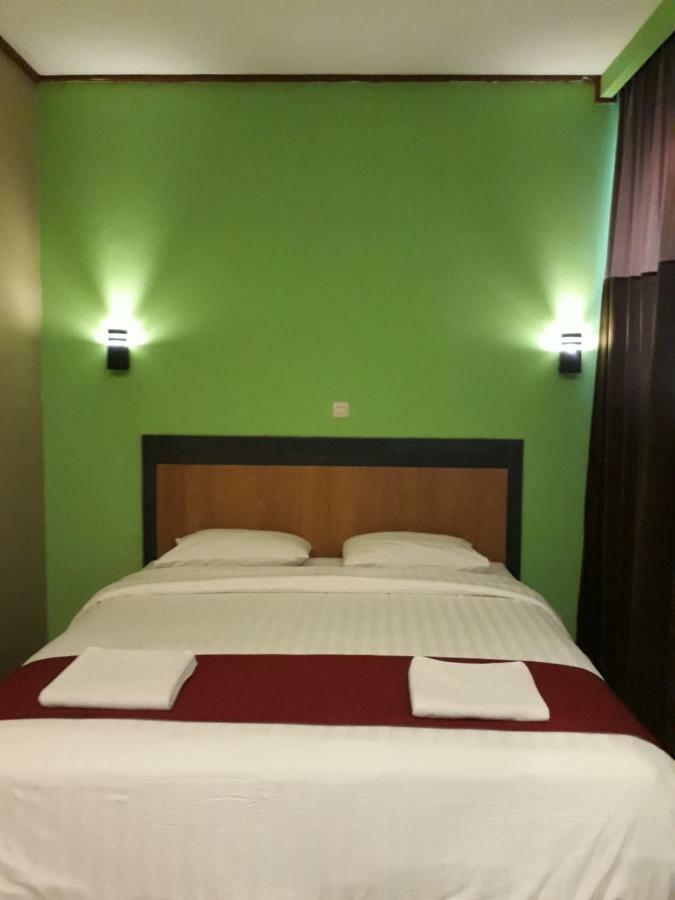 The New Orlinds Guest House Wonosari ภายนอก รูปภาพ